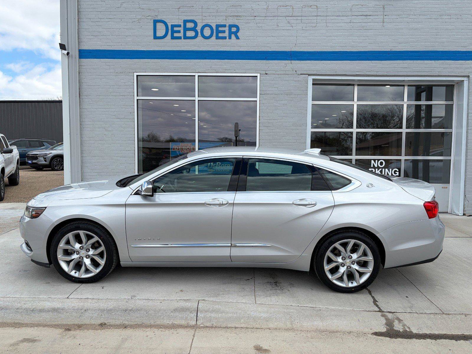 Used 2017 Chevrolet Impala Premier FWD image 2
