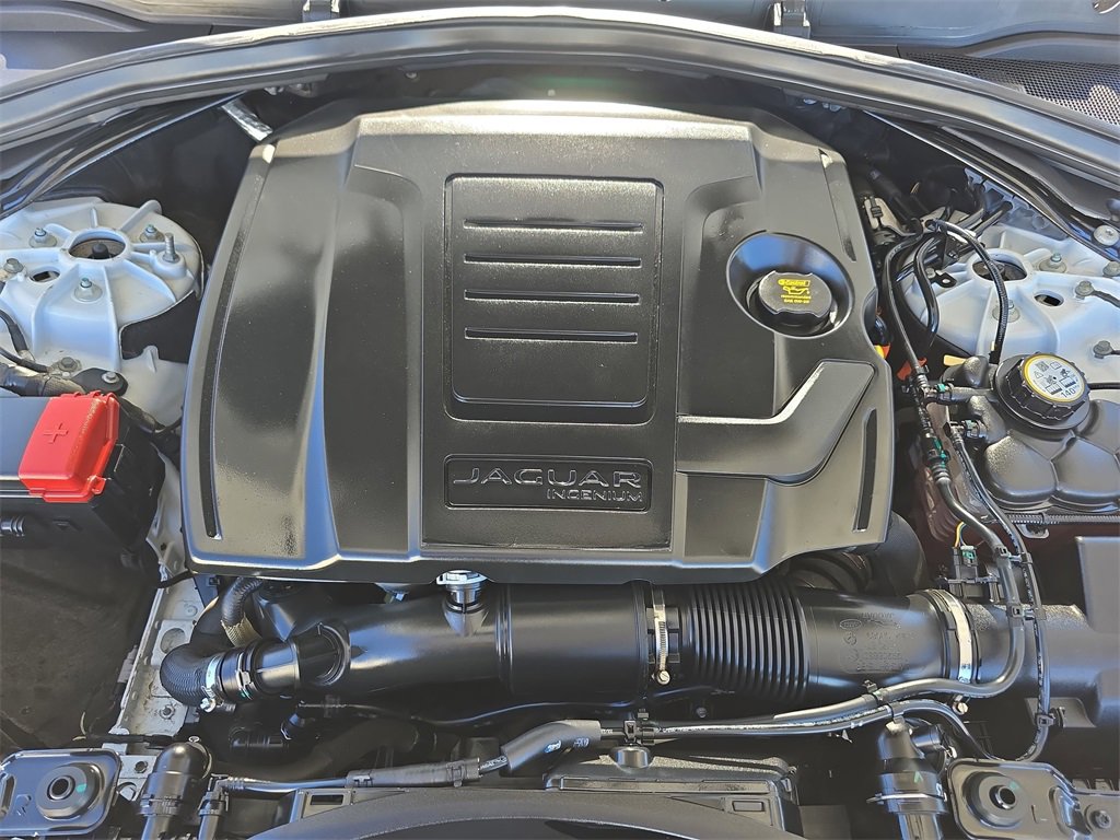 Used 2022 Jaguar F-PACE S image 34