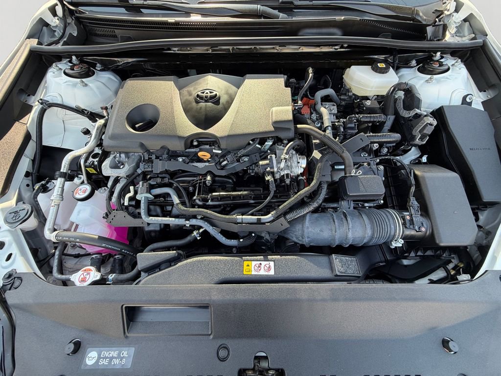 Used 2025 Toyota Camry LE image 9