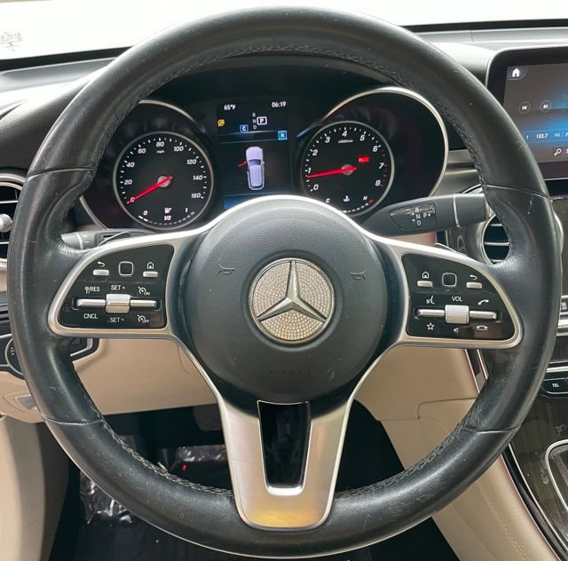 Used 2020 Mercedes-Benz GLC 300 w/ Premium Package image 20