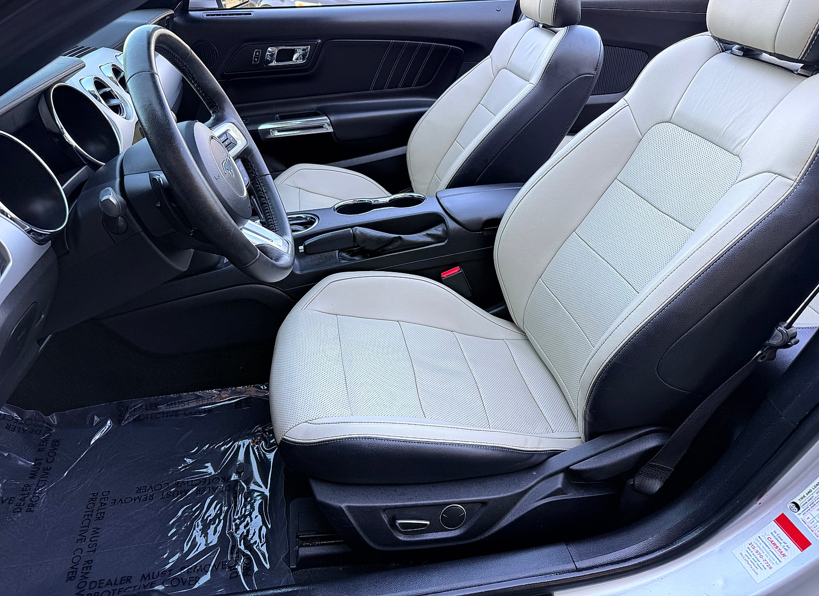 Used 2017 Ford Mustang Premium RWD image 14