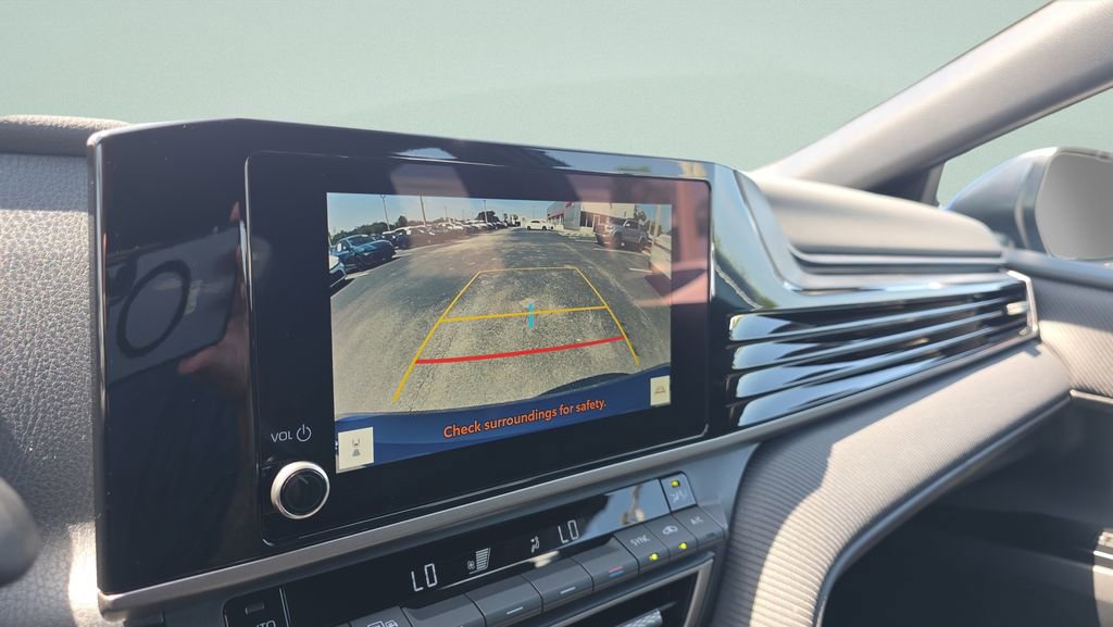 Used 2026 Toyota Camry SE FWD image 16