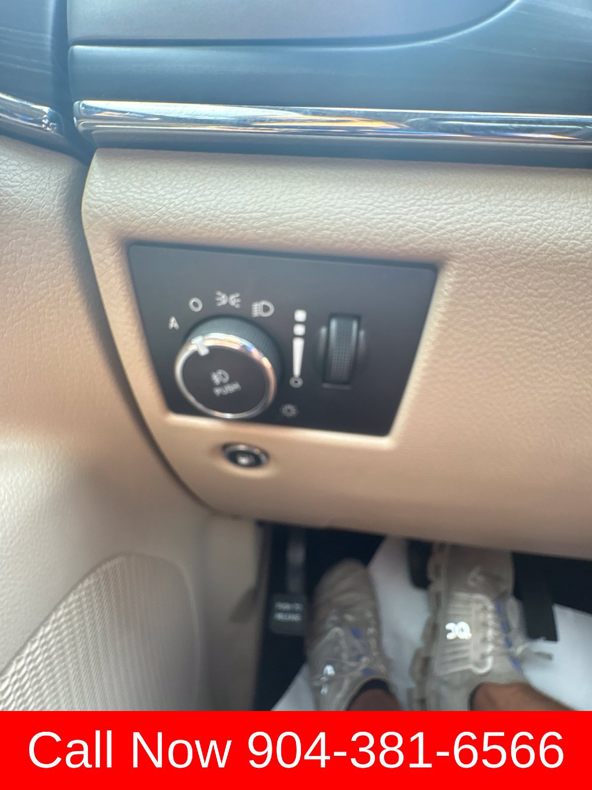 Used 2019 Jeep Grand Cherokee Limited w/ Luxury Group II RWD image 24