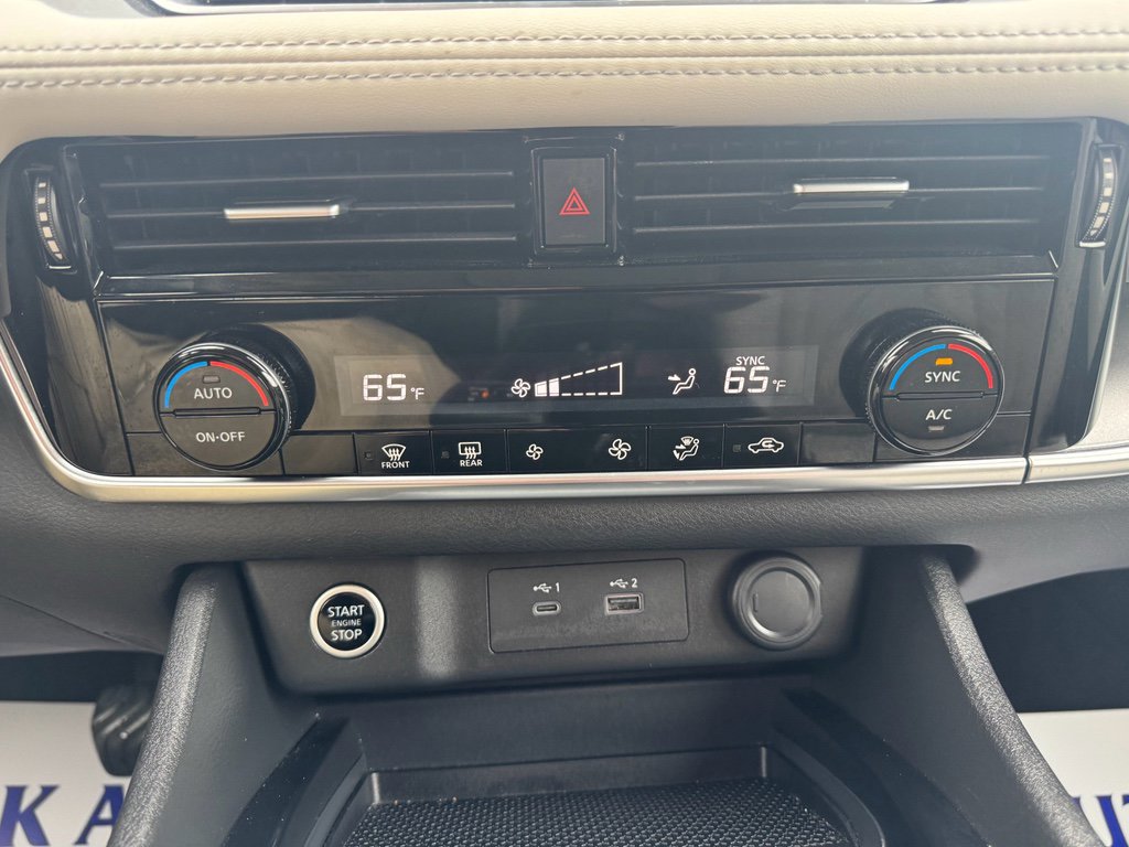 Used 2023 Nissan Rogue SV image 23