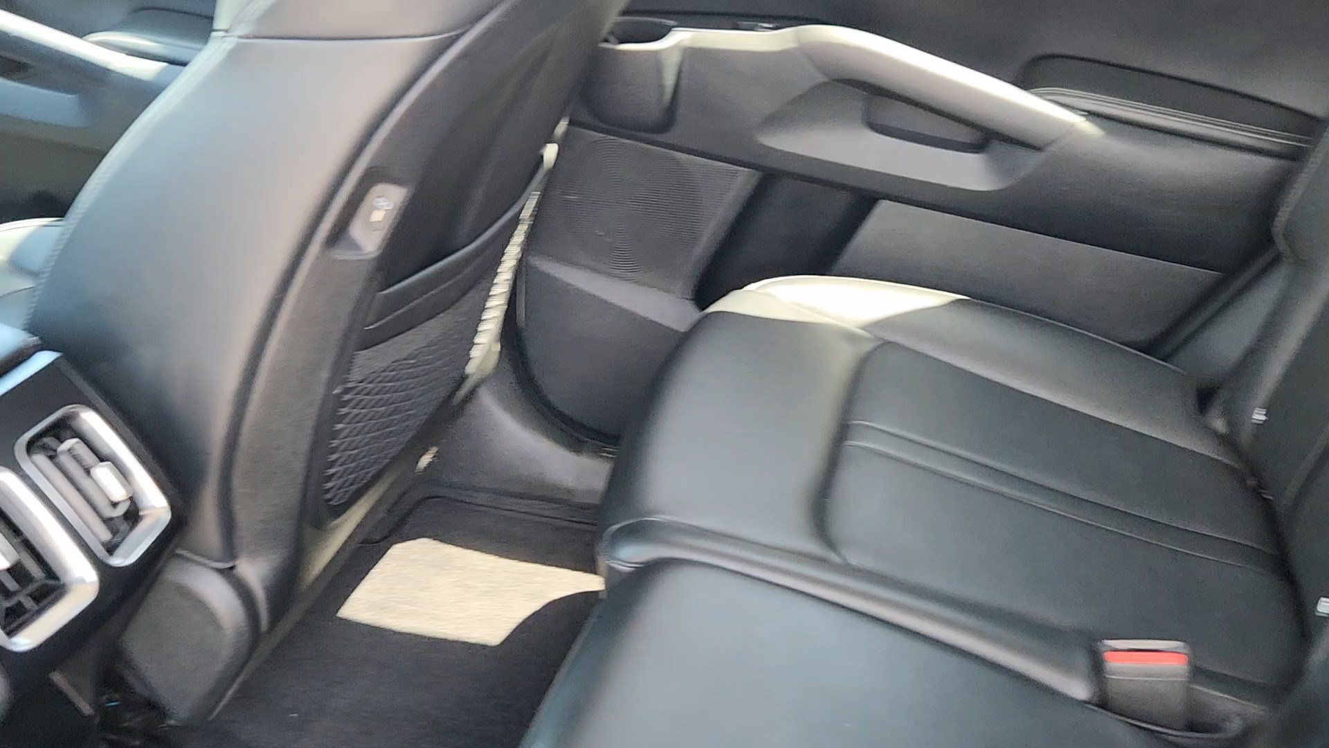 Used 2024 Kia Sorento S AWD/4WD image 19