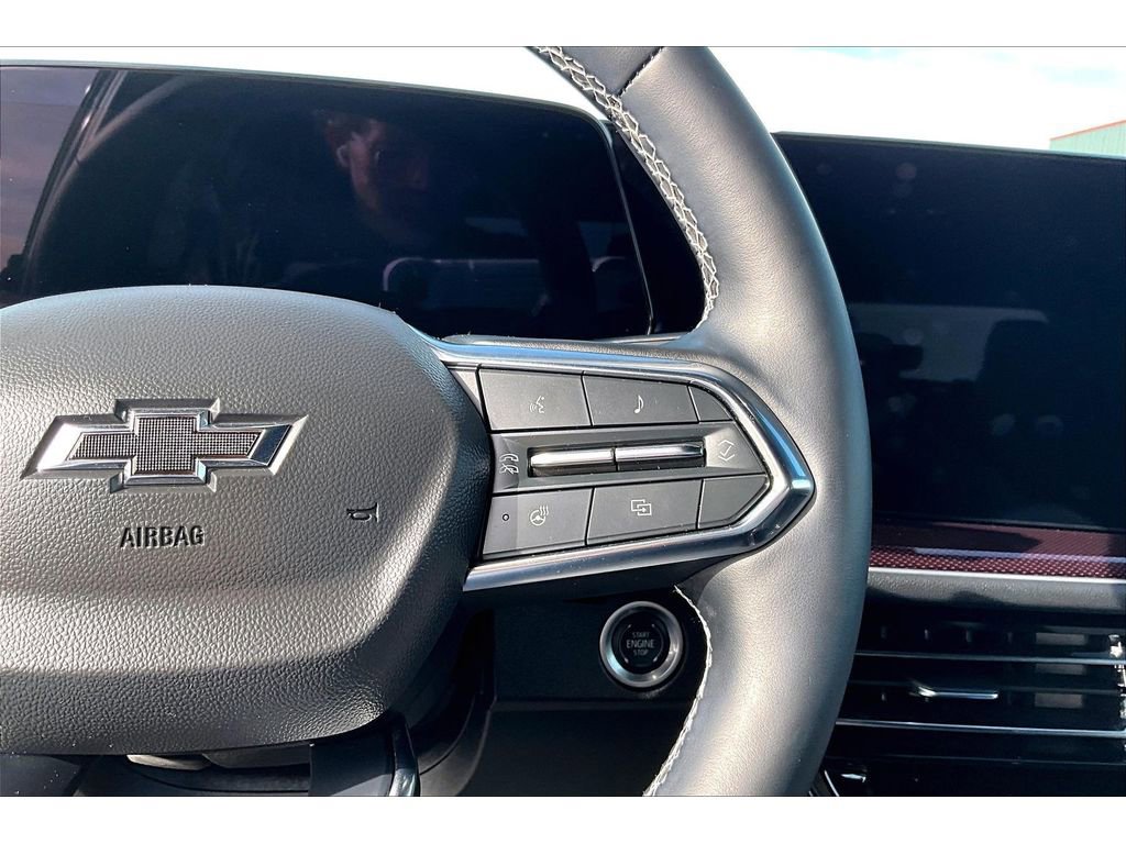 Used 2024 Chevrolet Traverse Z71 w/ LPO, Floor Liner Package image 12