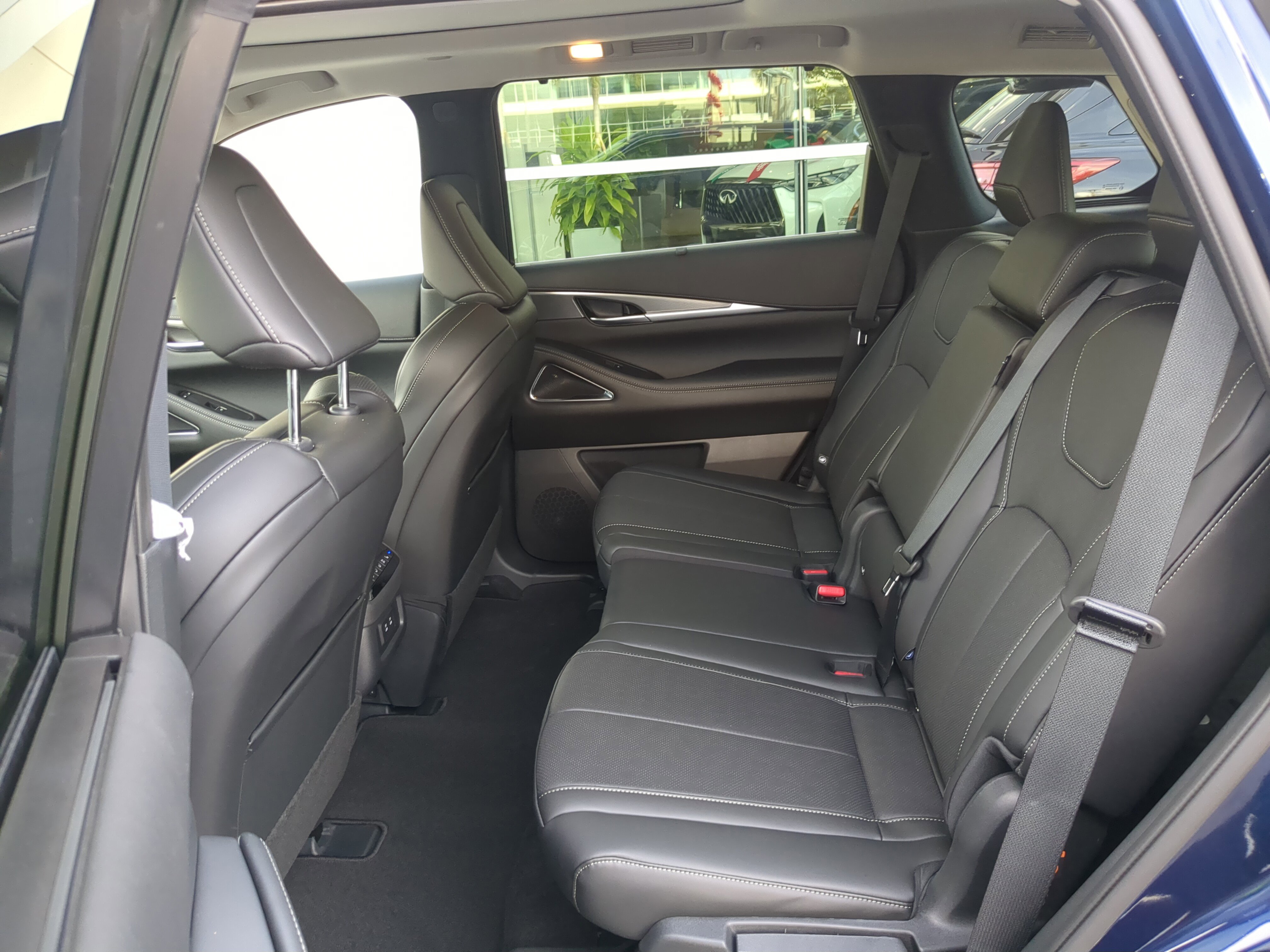 New 2026 INFINITI QX60 Luxe w/ Cargo Package image 16