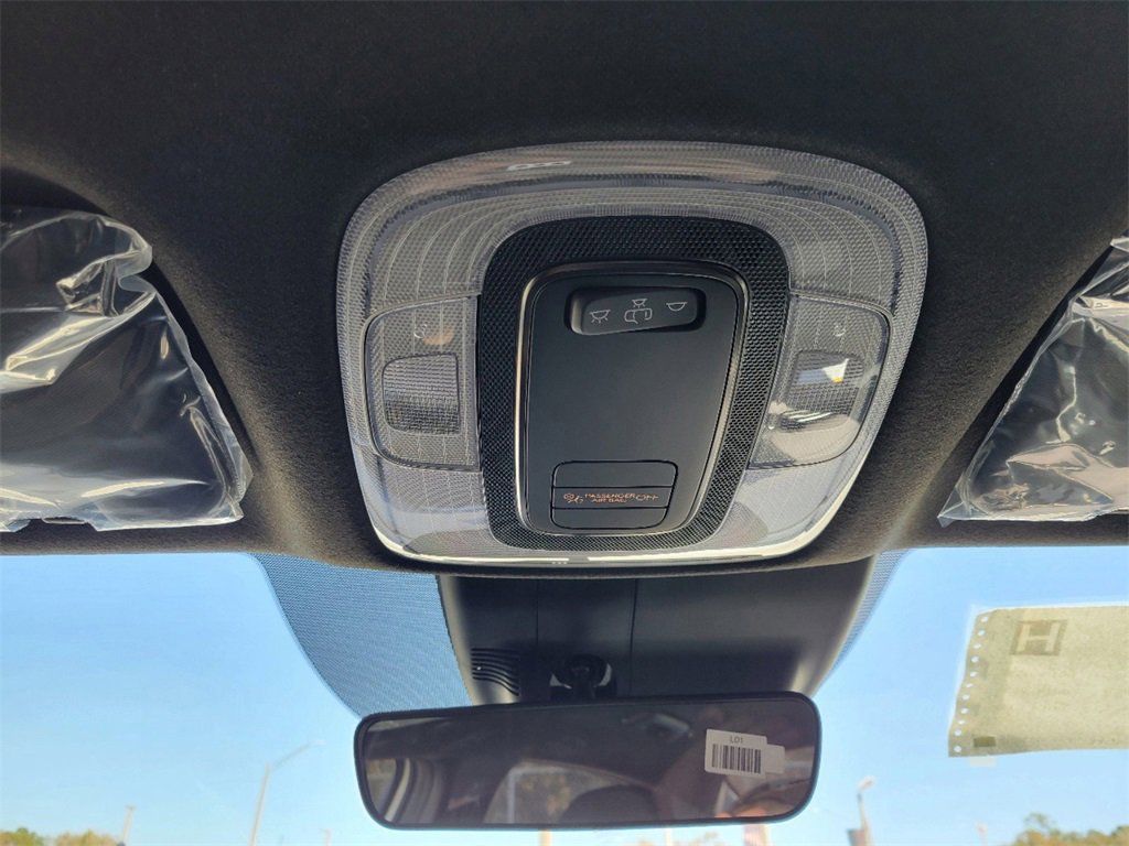 Used 2025 Hyundai Elantra Sport image 28