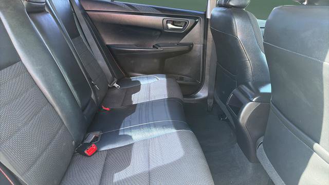 Used 2016 Toyota Camry SE image 17