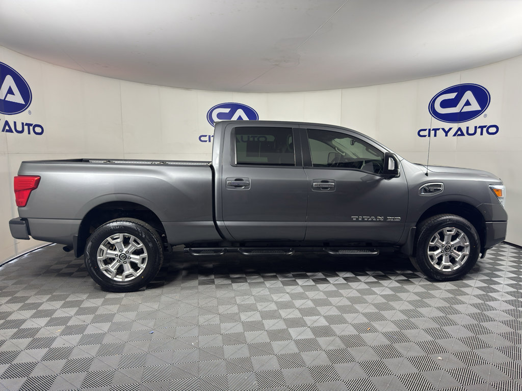 Used 2021 Nissan Titan SV w/ SV Convenience Package AWD/4WD image 2