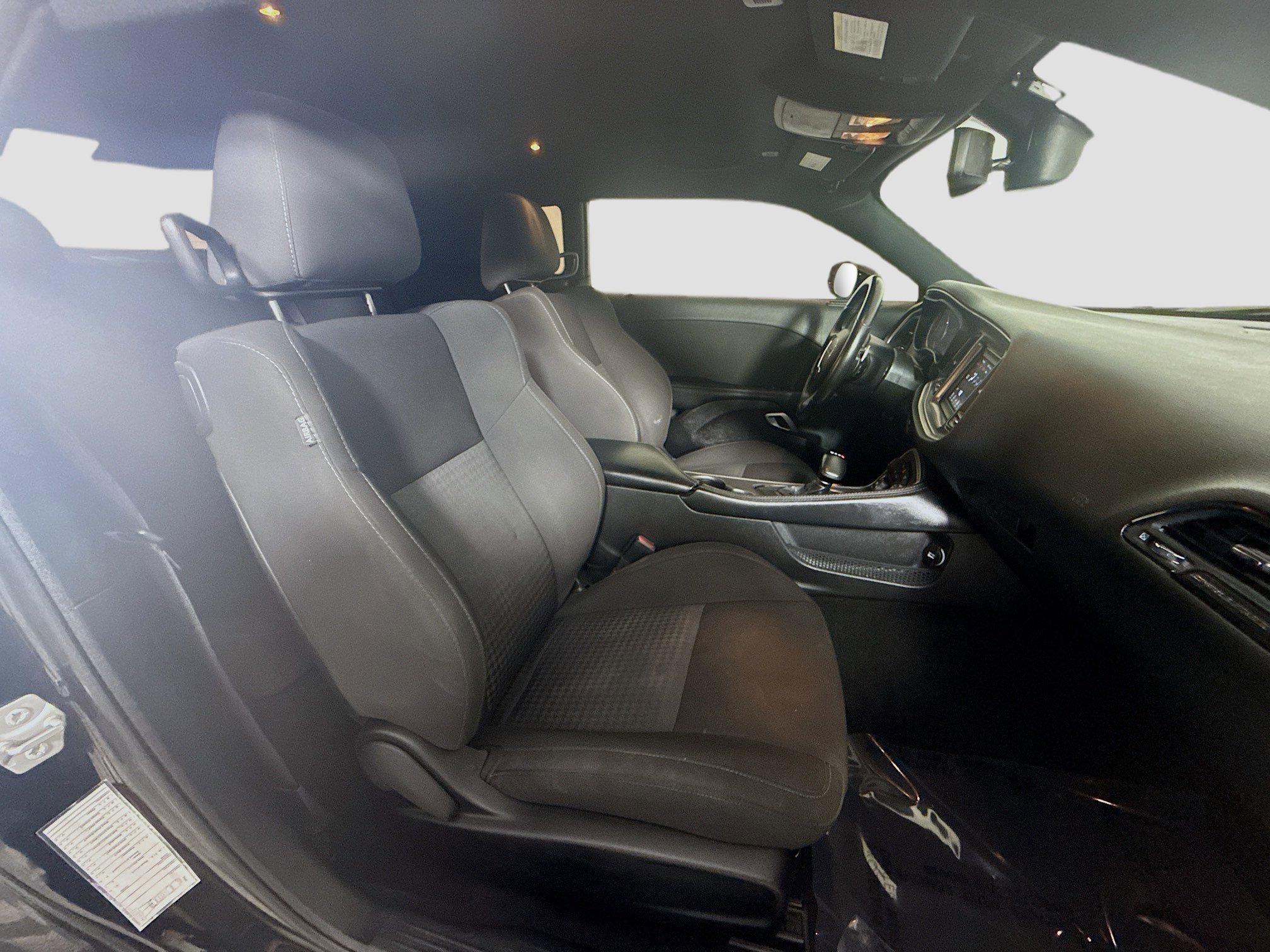 Used 2022 Dodge Challenger GT image 27