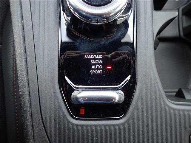 New 2026 Jeep Cherokee Overland image 24