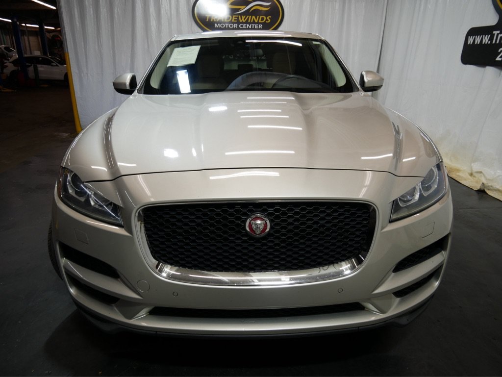 Used 2017 Jaguar F-PACE Premium AWD/4WD image 2