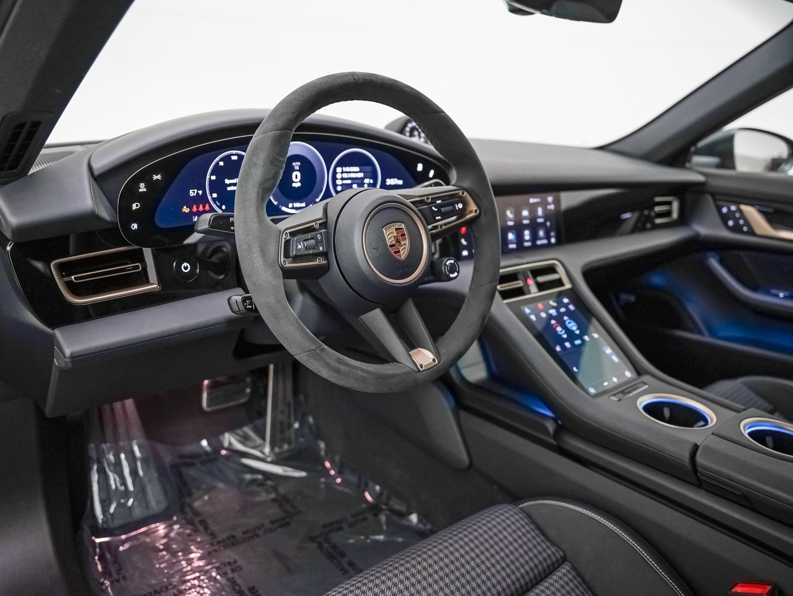 Certified 2025 Porsche Taycan 4S w/ Premium Package image 4