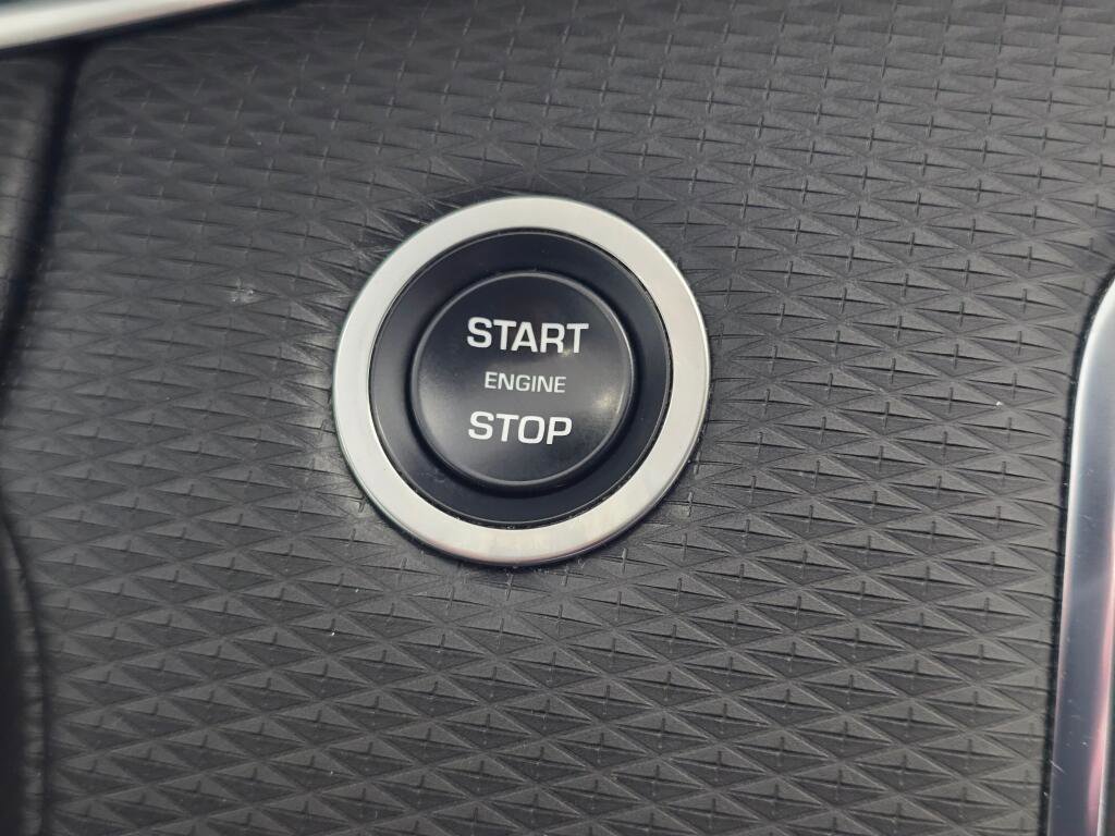 Used 2023 Land Rover Range Rover Evoque S image 41