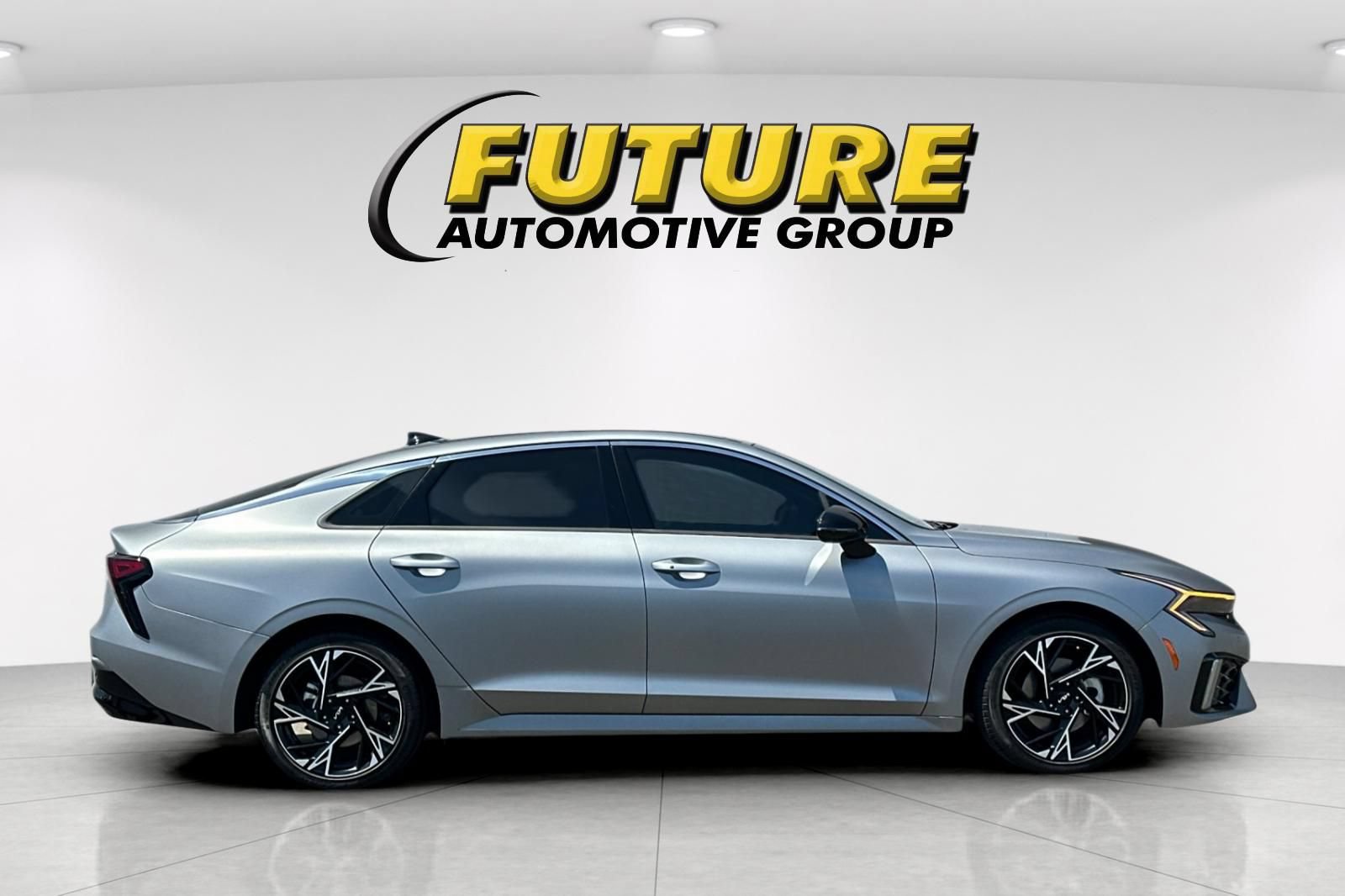 Certified 2025 Kia K5 GT-Line w/ GT-Line Premium Package FWD image 3