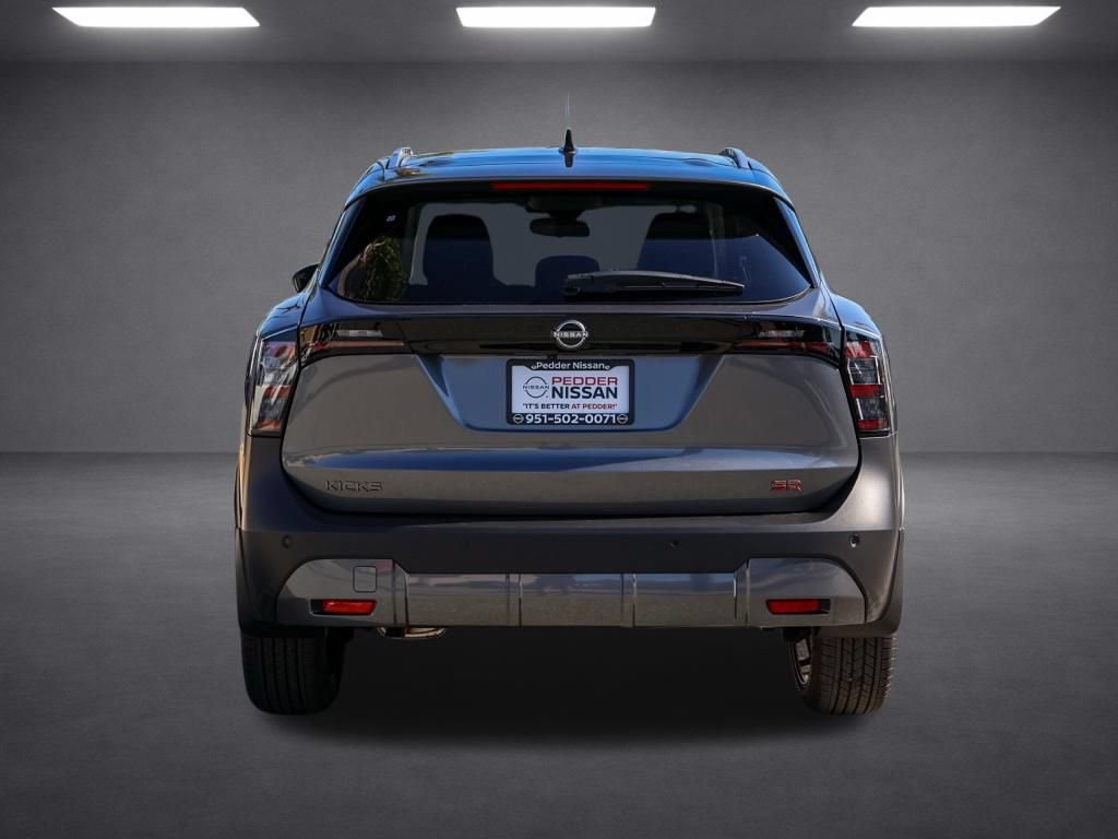 New 2026 Nissan Kicks SR FWD image 5
