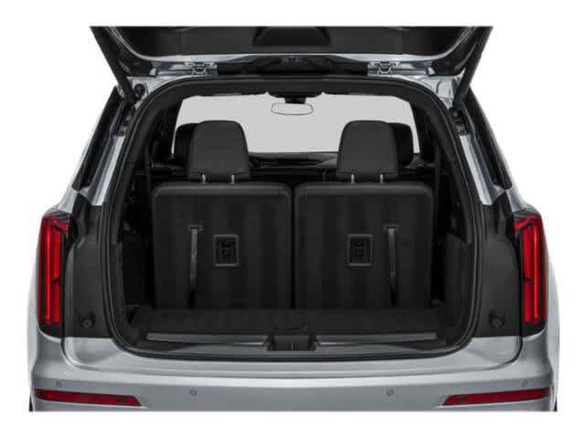 Certified 2025 Cadillac XT6 Luxury FWD image 10