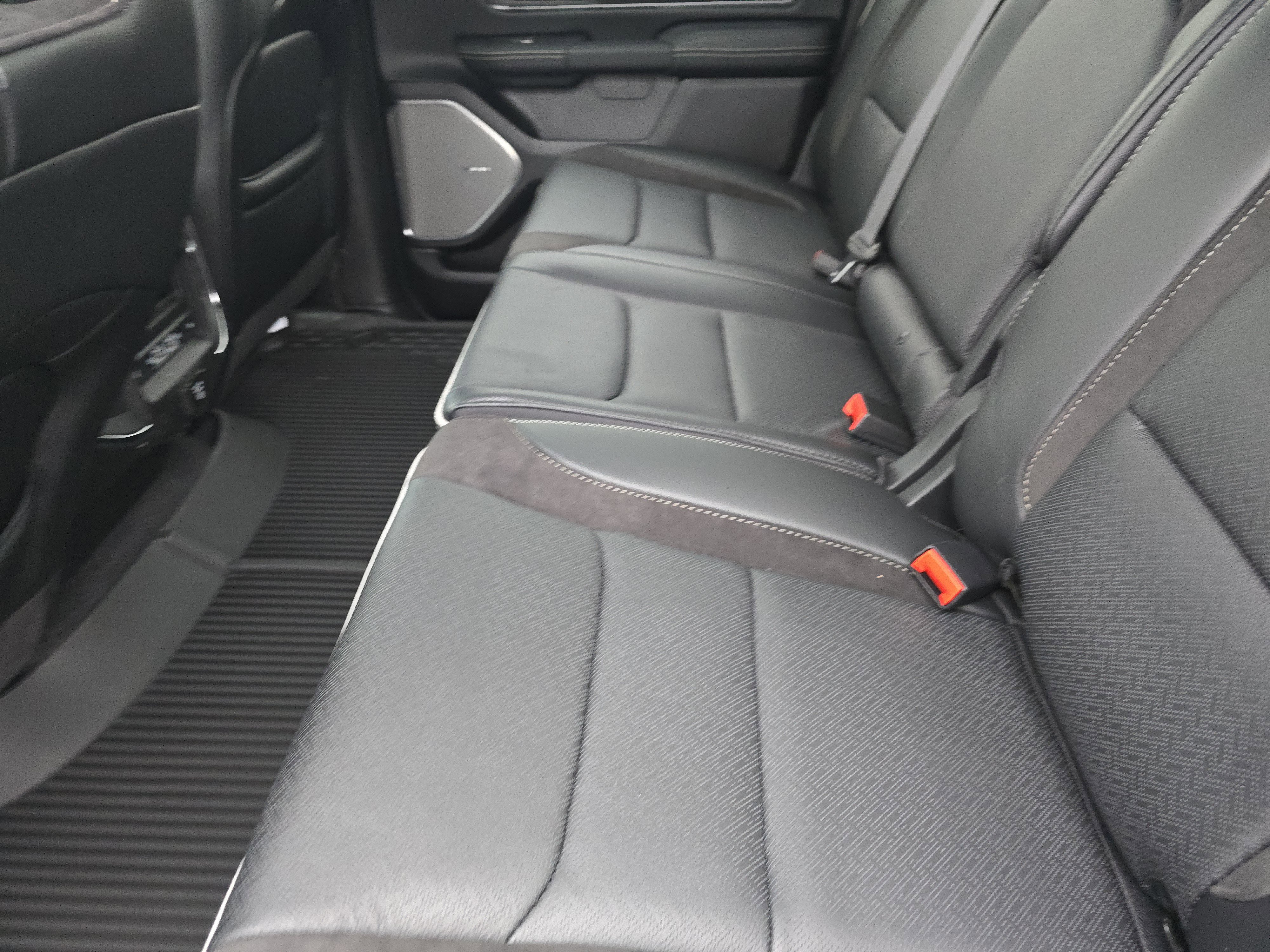 Used 2026 RAM 1500 Laramie image 23