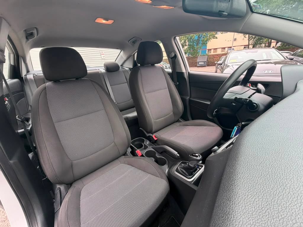 Used 2021 Hyundai Accent SE FWD image 18