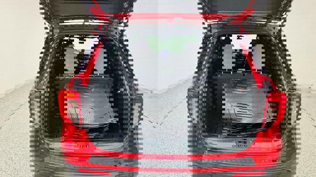 Used 2023 Ford Explorer ST w/ Equipment Group 401A image 22