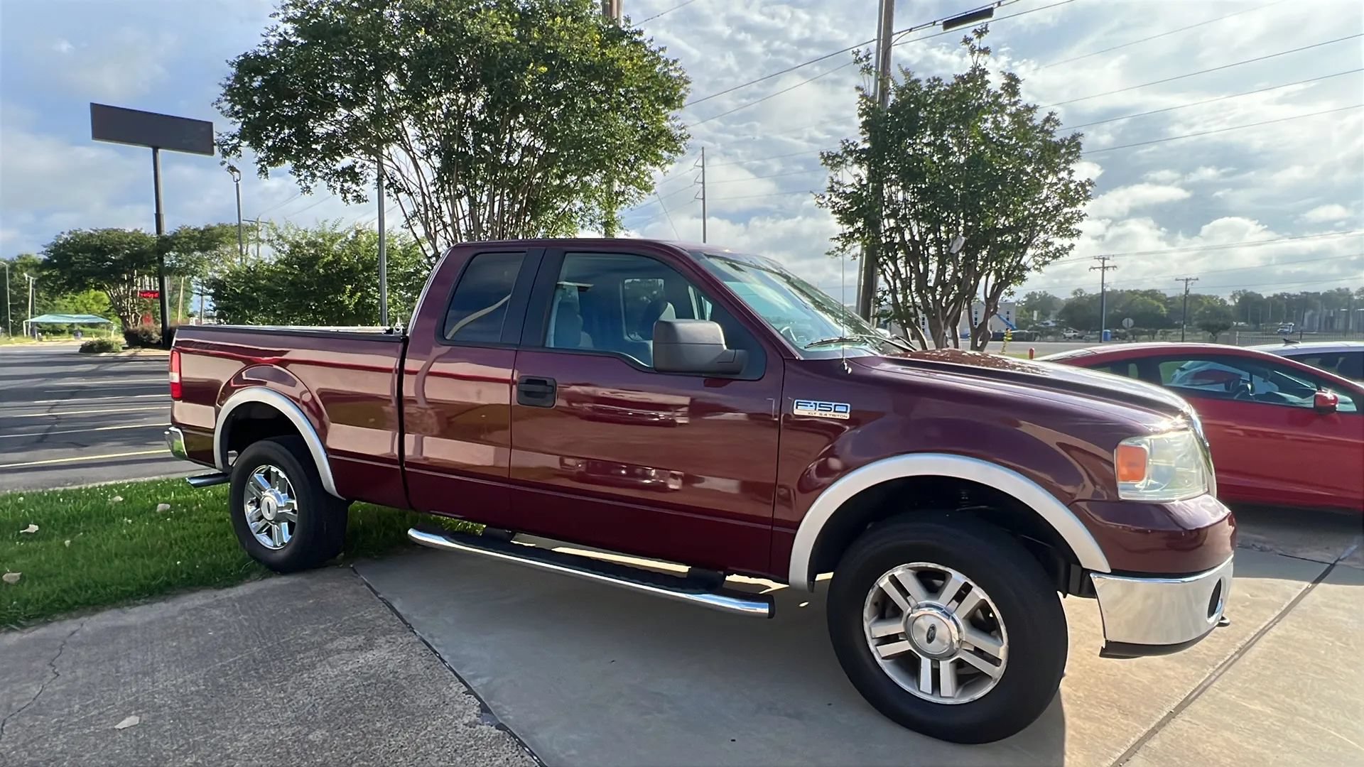 Used 2006 Ford F150 XLT AWD/4WD image 2