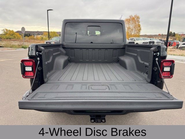 Certified 2026 Jeep Gladiator Sport AWD/4WD image 25