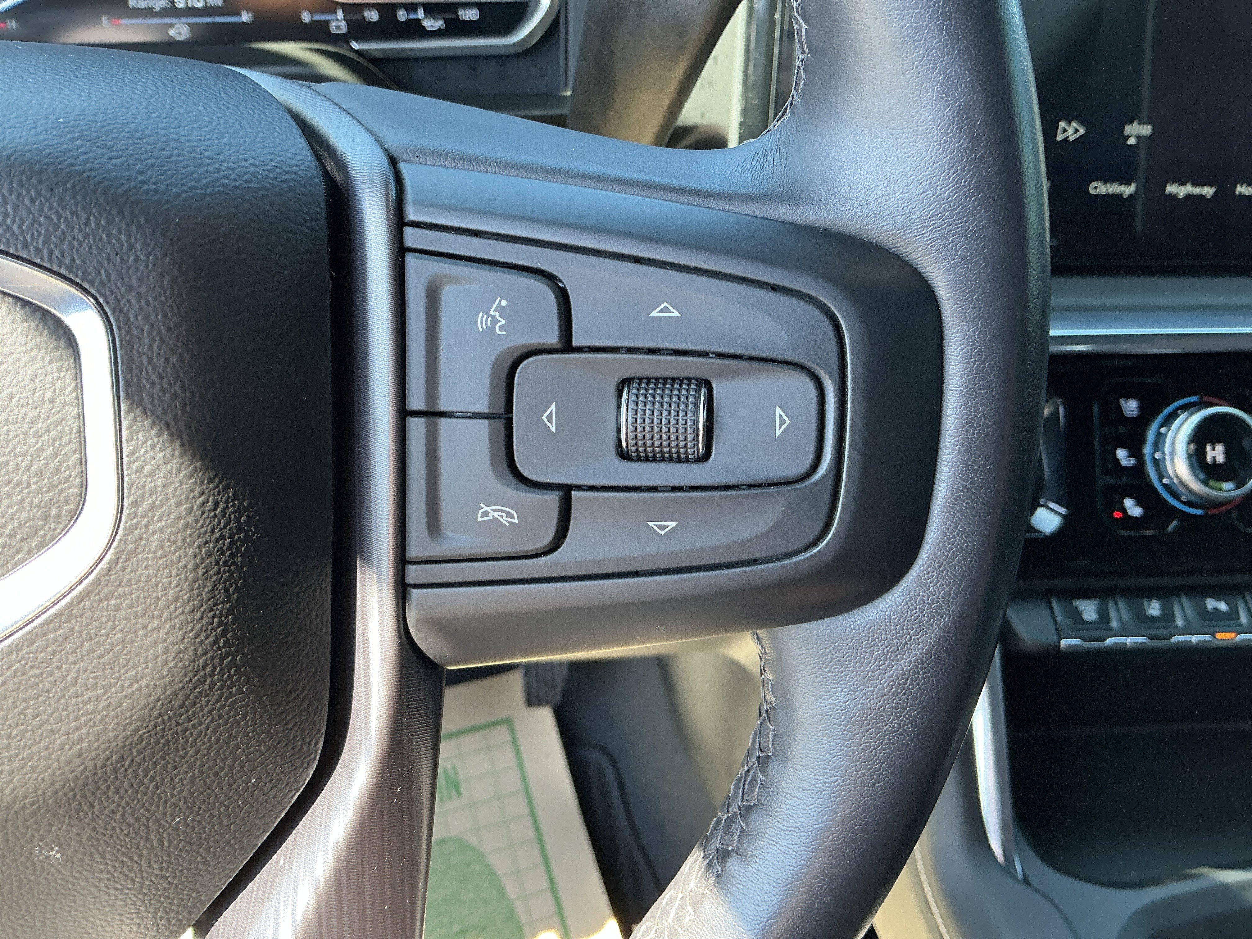 Used 2024 GMC Sierra 2500 Denali Ultimate AWD/4WD image 18