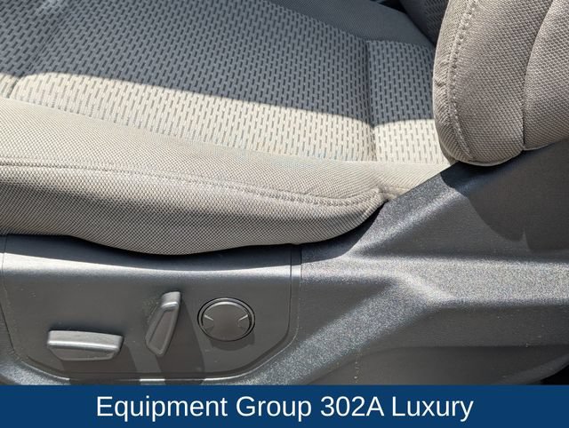 Used 2019 Ford F150 XLT w/ Equipment Group 302A Luxury AWD/4WD image 12