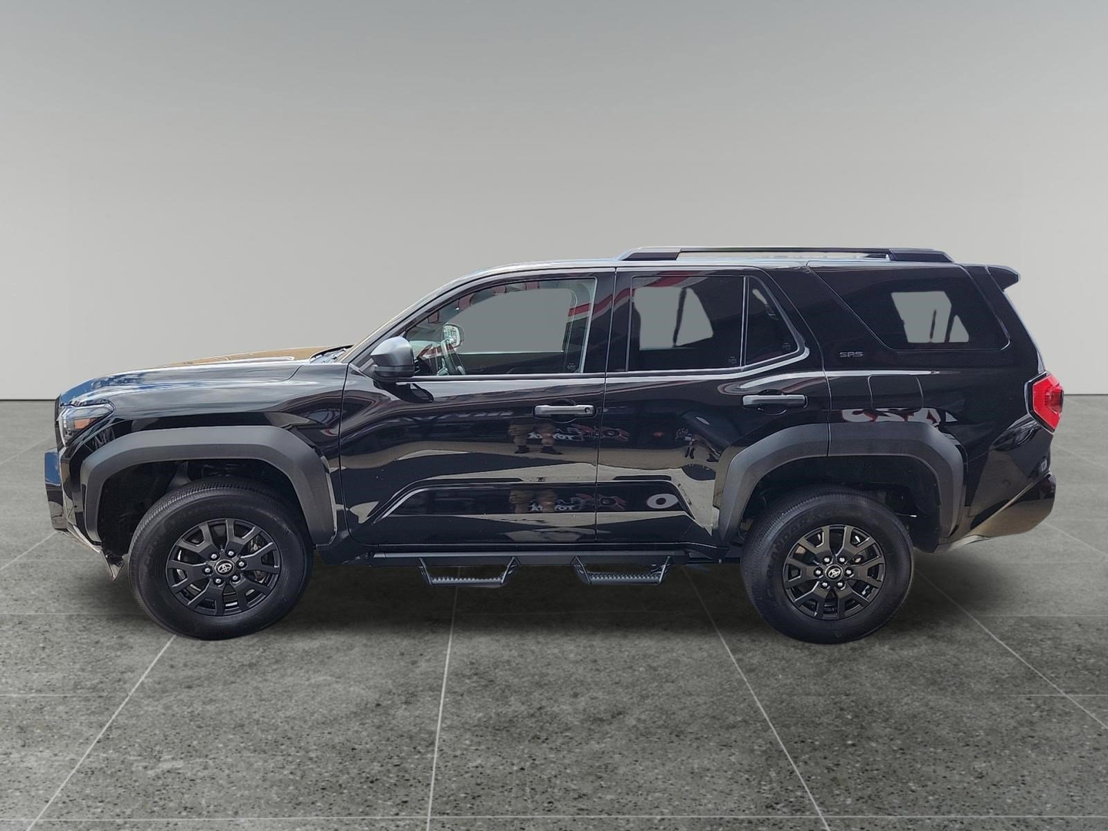 Certified 2025 Toyota 4Runner SR5 AWD/4WD image 4