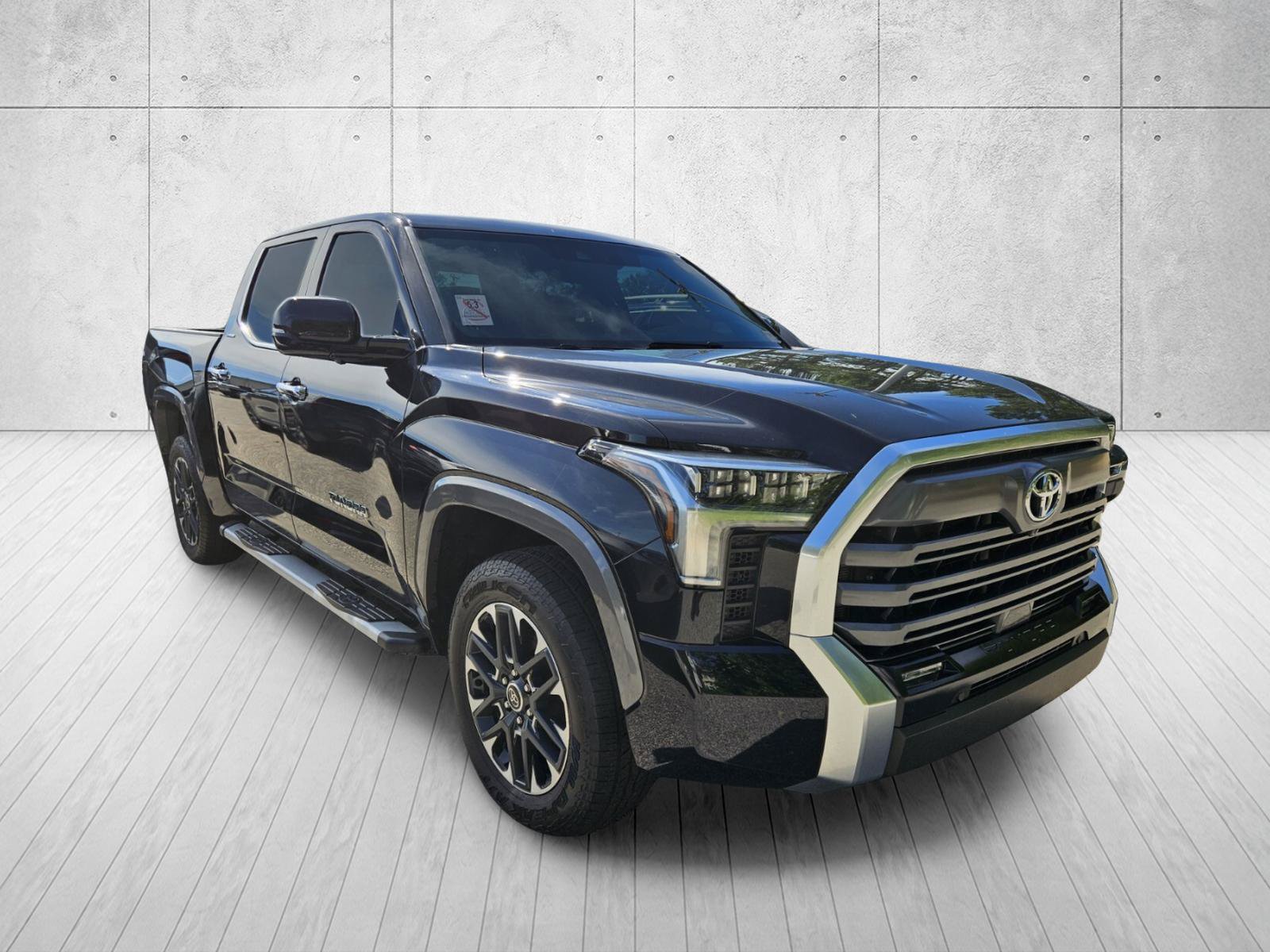 Used 2023 Toyota Tundra Limited AWD/4WD image 2