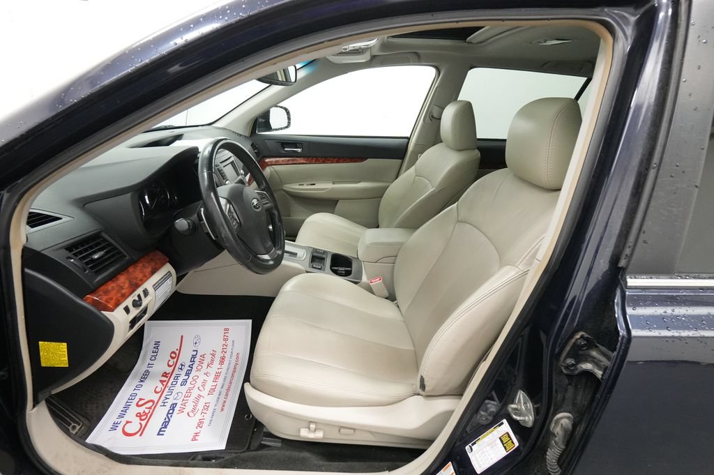 Used 2012 Subaru Outback 2.5i Limited w/ Moonroof Pkg AWD/4WD image 14