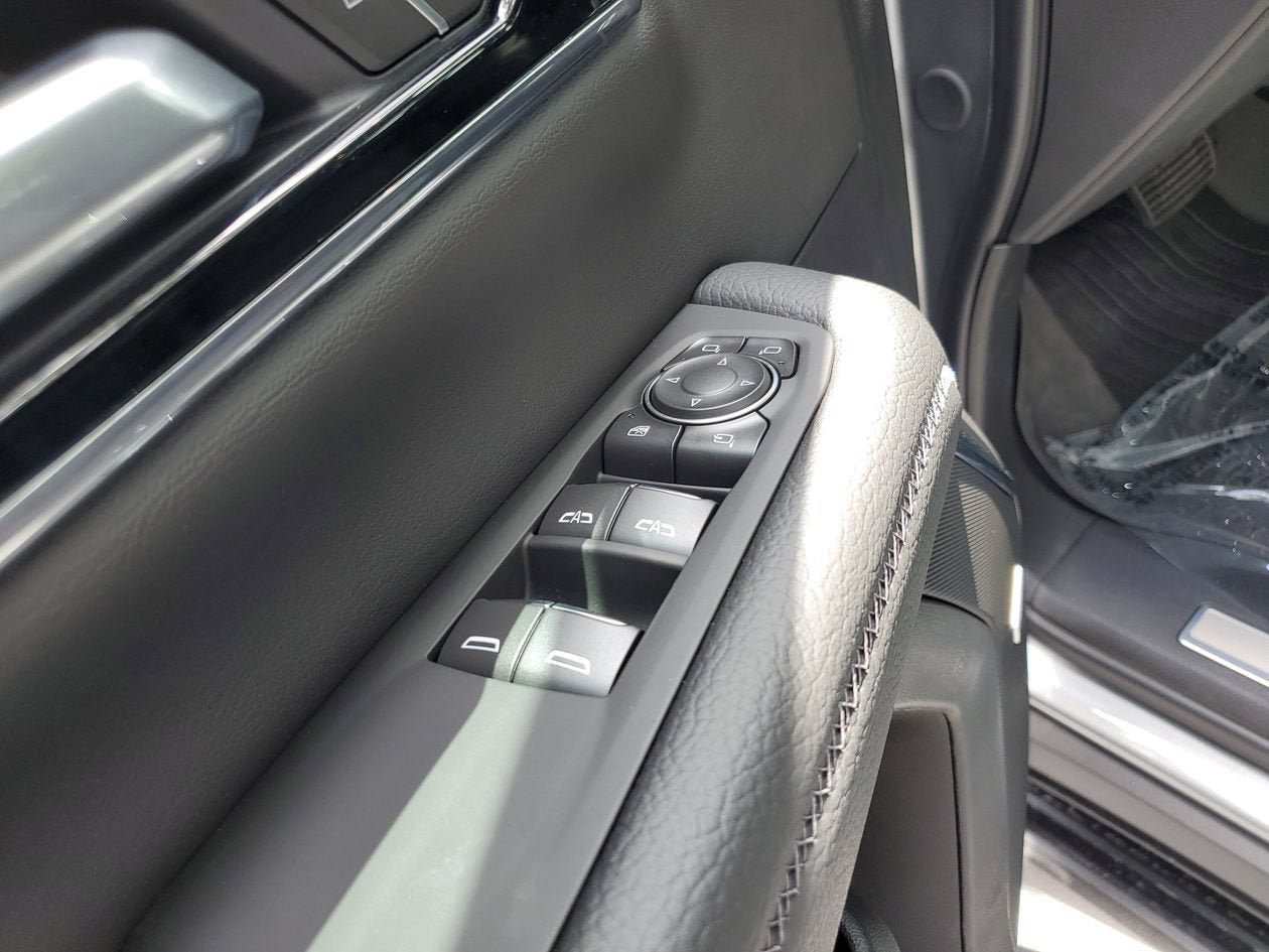 New 2026 GMC Yukon Denali w/ LPO, Floor Liner Package RWD image 18