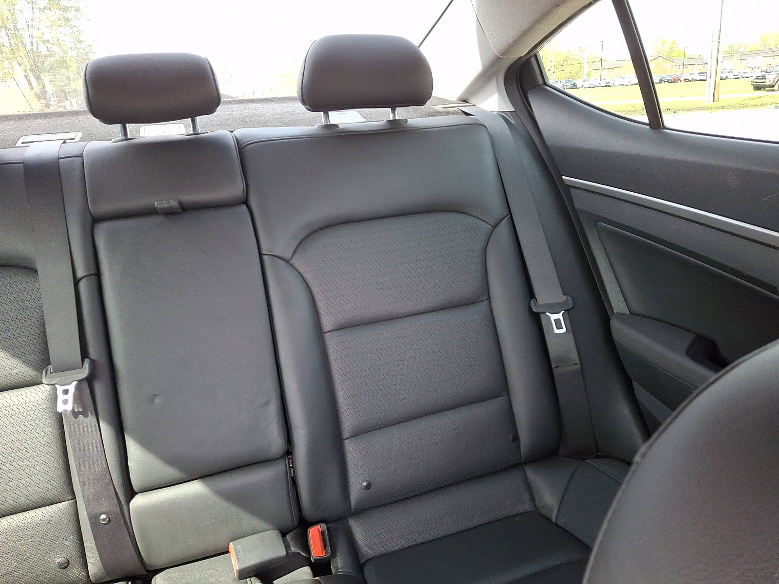 Used 2017 Hyundai Elantra Limited FWD image 20