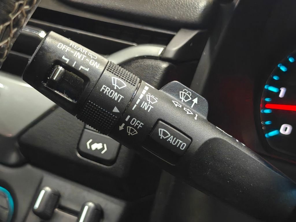 Used 2018 Chevrolet Tahoe Premier AWD/4WD image 55