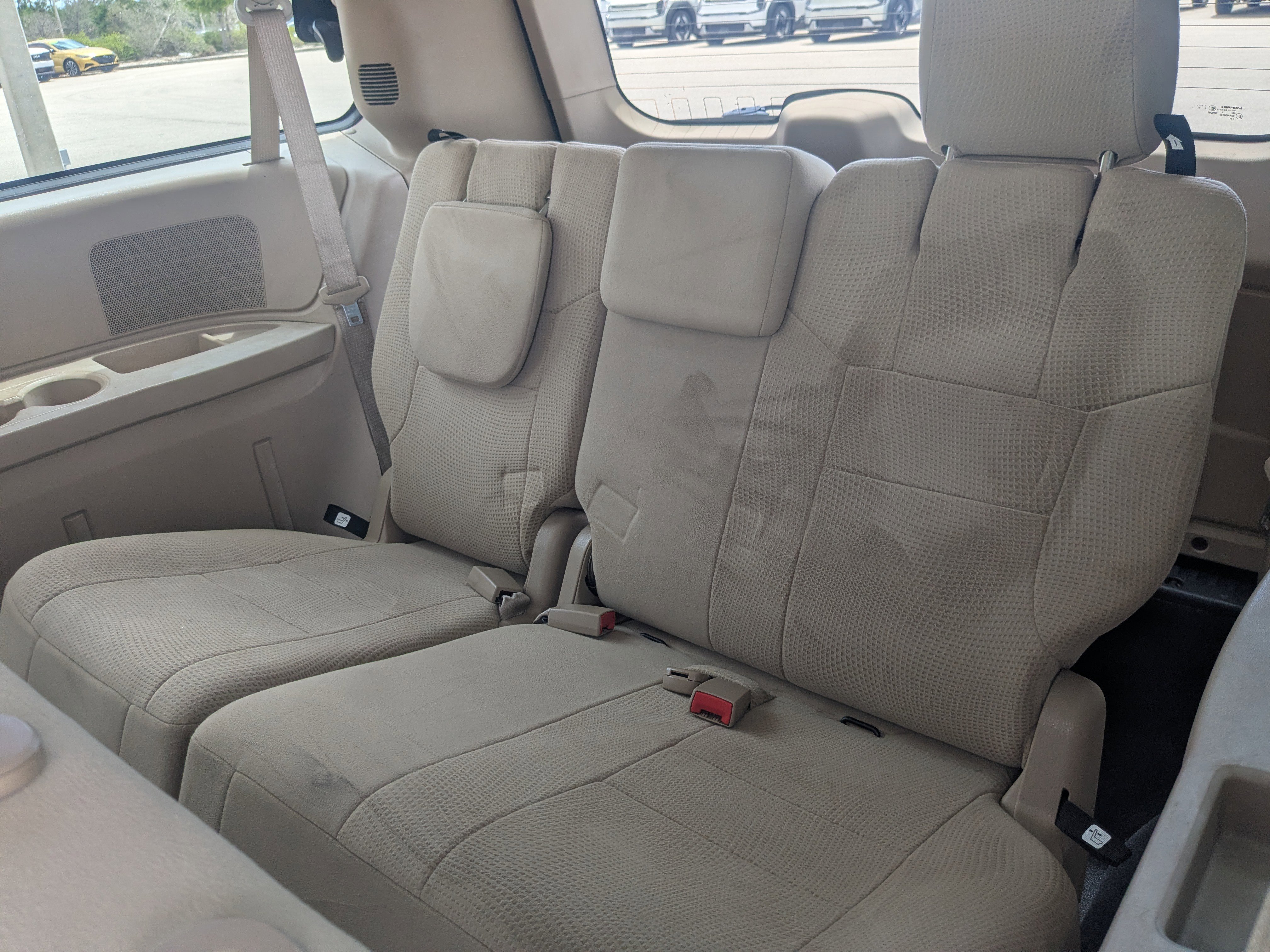 Used 2014 Dodge Grand Caravan American Value Package FWD image 16