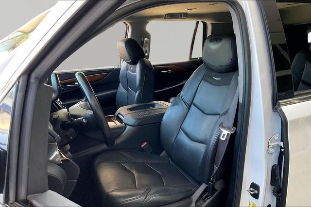 Used 2016 Cadillac Escalade 2WD image 15