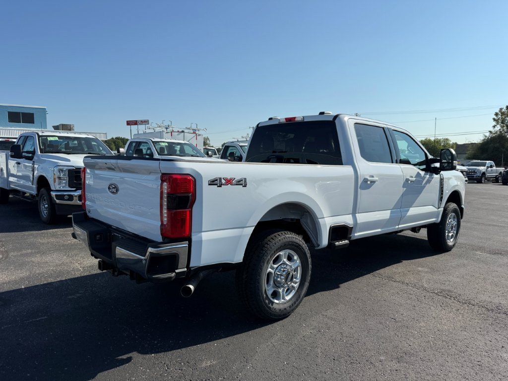 New 2027 Ford F250 XLT w/ XLT Premium Package AWD/4WD image 7