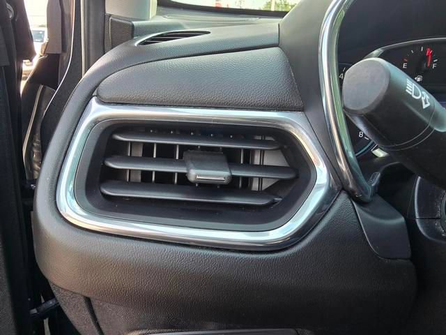 Used 2019 Chevrolet Equinox LT AWD/4WD image 32