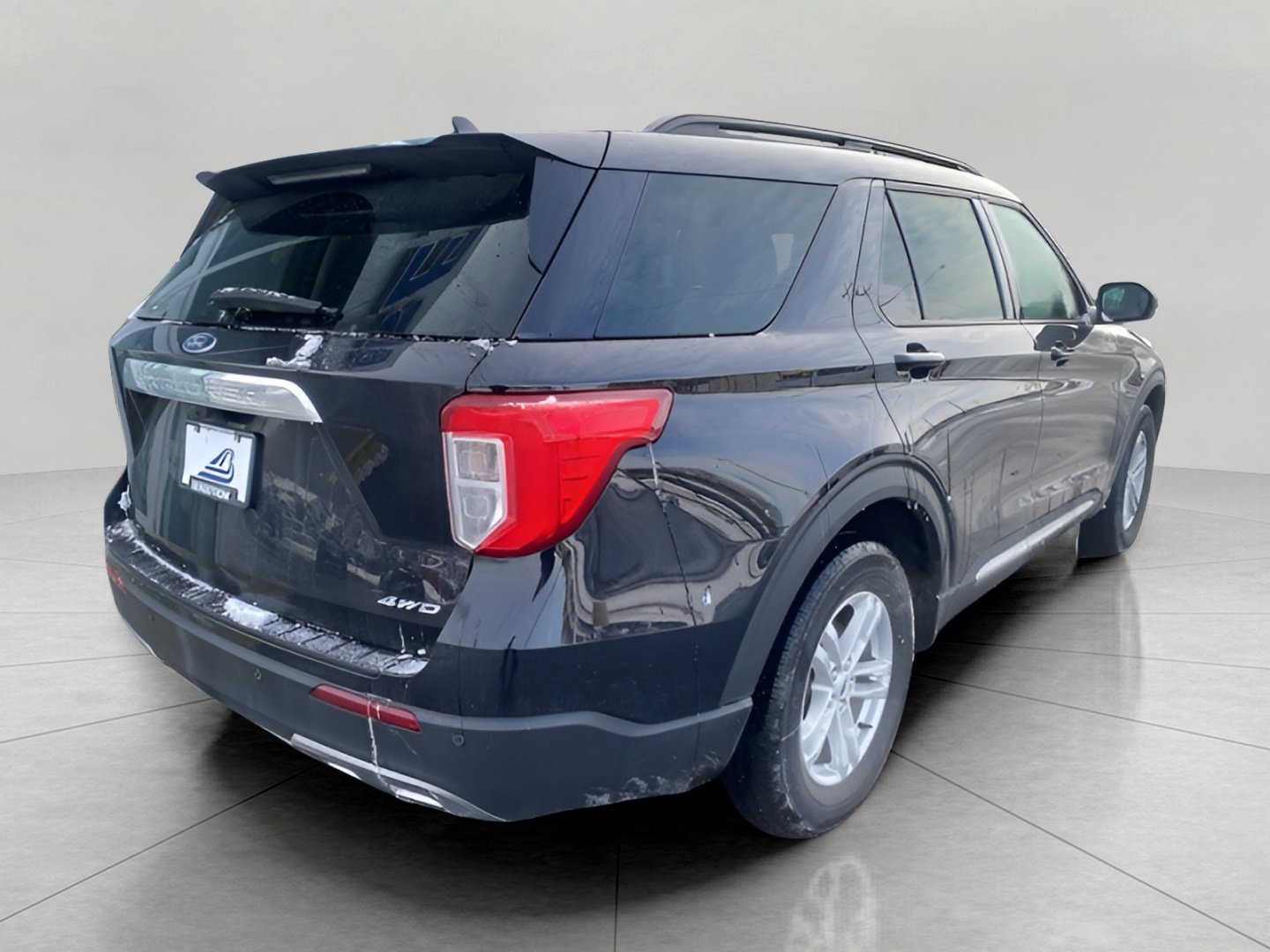 Used 2023 Ford Explorer XLT w/ Equipment Group 202A image 32