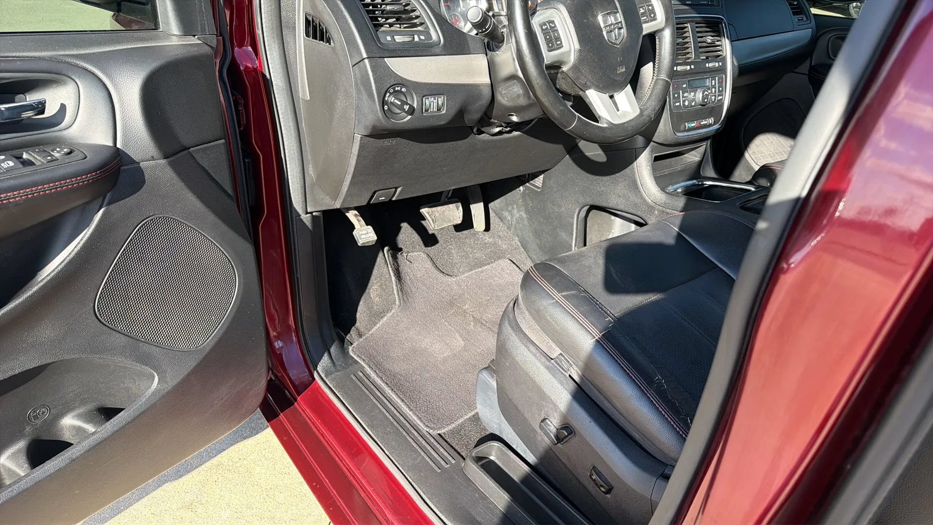 Used 2020 Dodge Grand Caravan GT FWD image 54