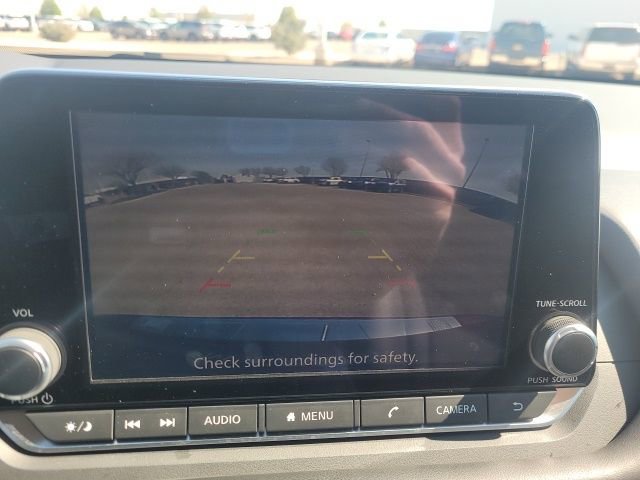 Used 2025 Nissan Rogue SV w/ SV Premium Package image 17