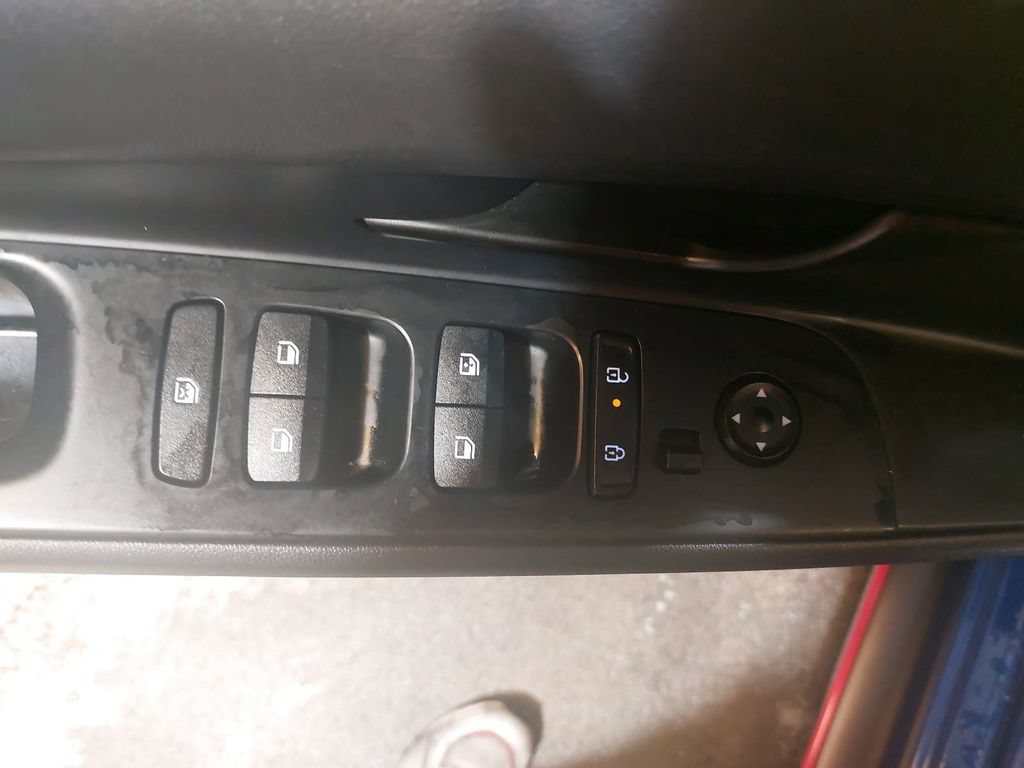 Certified 2025 Hyundai Elantra N FWD image 27