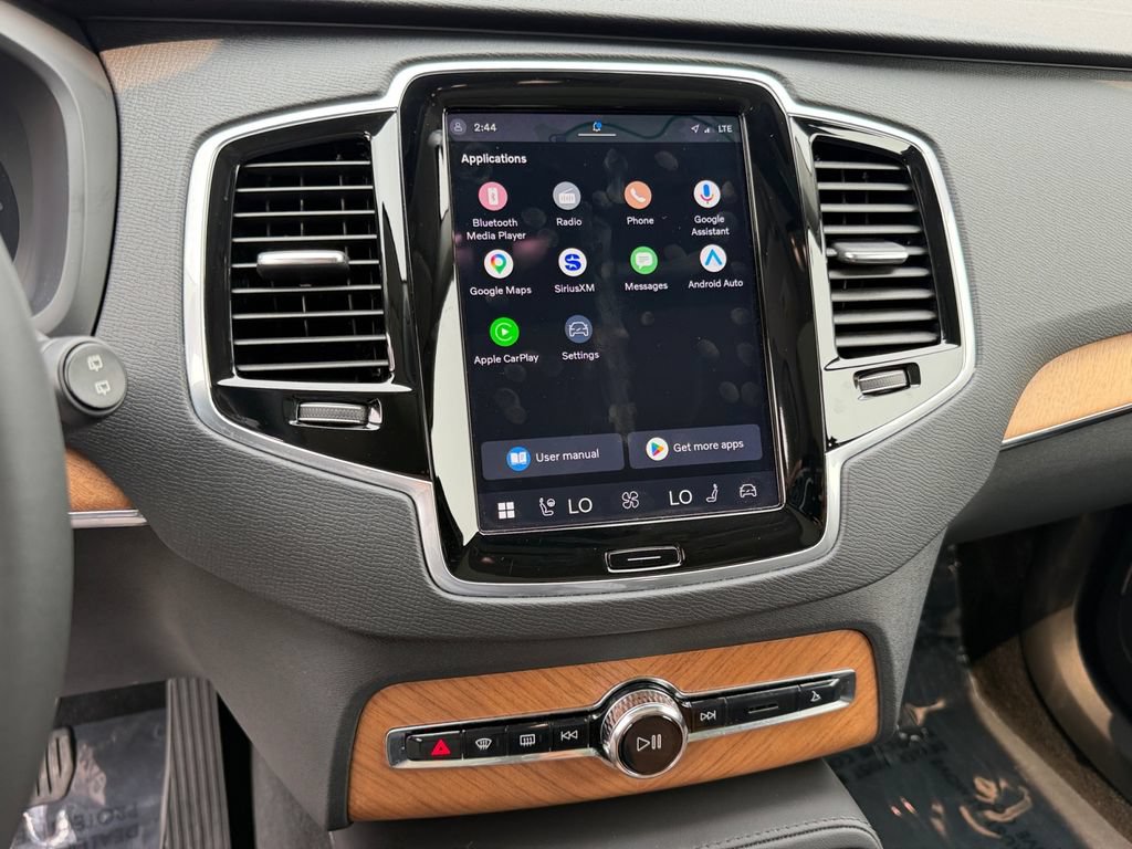 Certified 2024 Volvo XC90 T8 Plus w/ Protection Package Premier AWD/4WD image 23