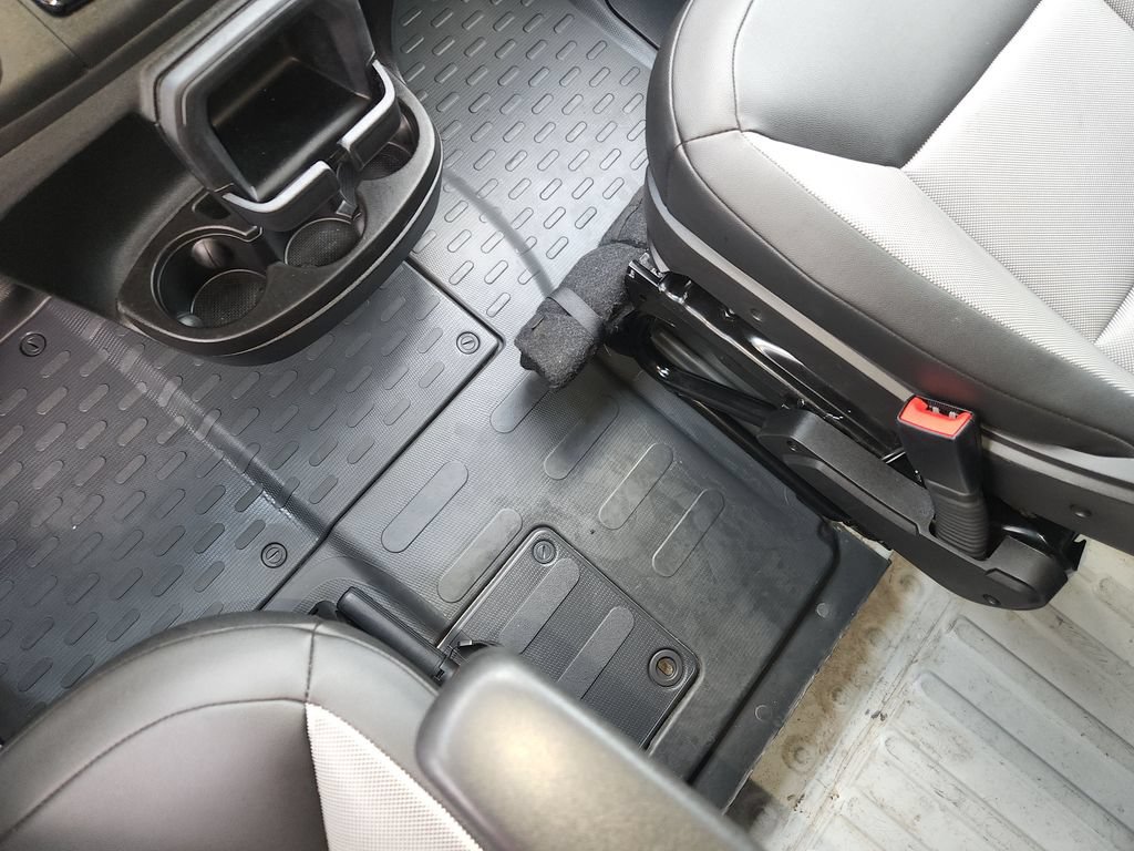 Used 2026 RAM ProMaster 2500 w/ Convenience Group FWD image 24