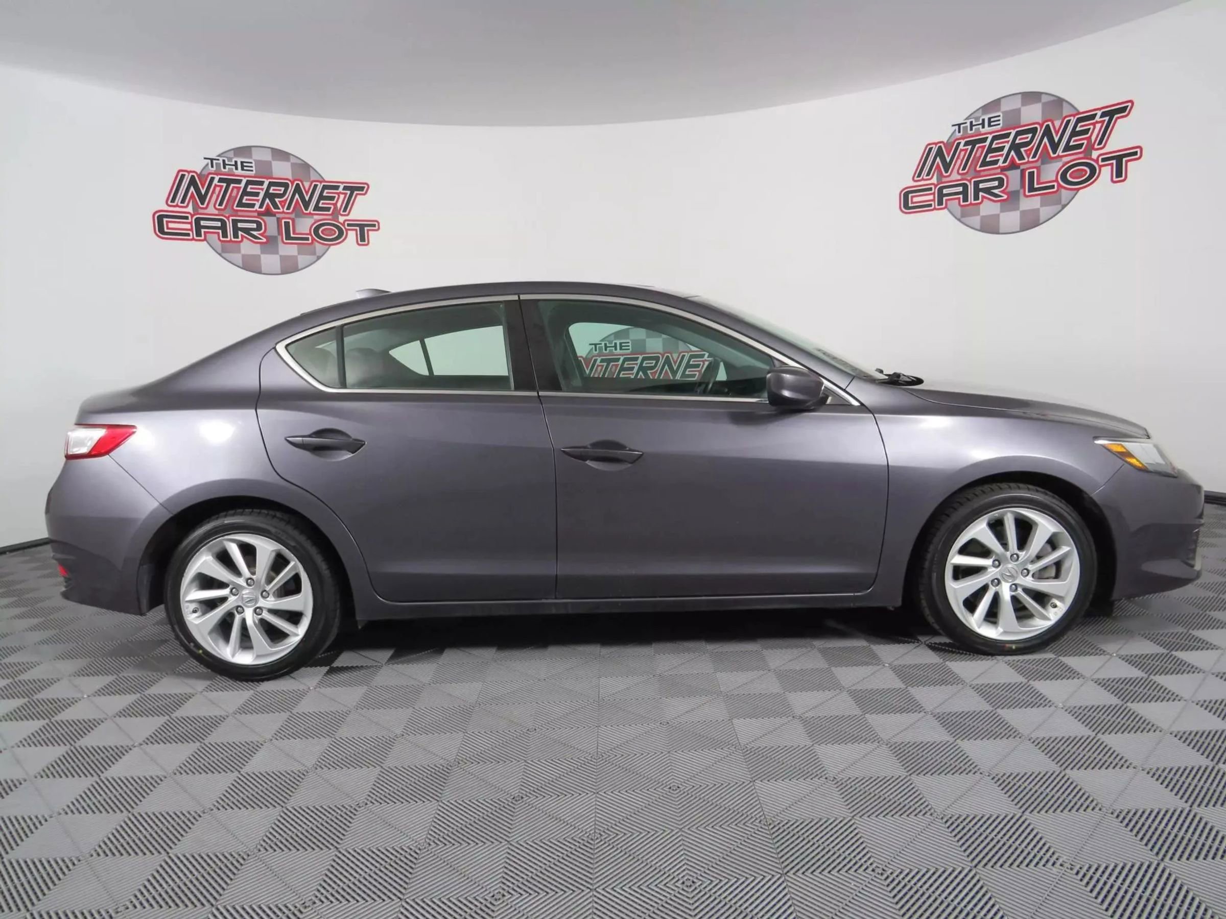 Used 2018 Acura ILX image 8