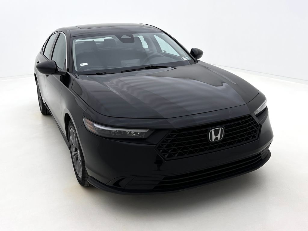 Used 2024 Honda Accord EX image 3
