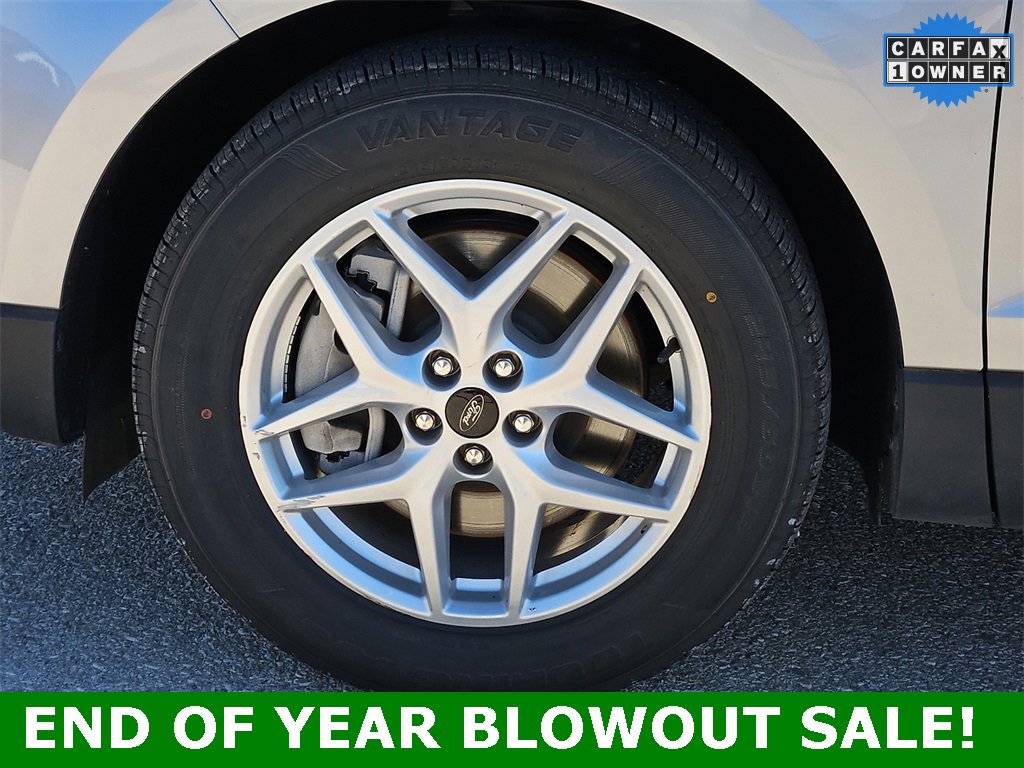 Used 2024 Ford Edge SEL image 9