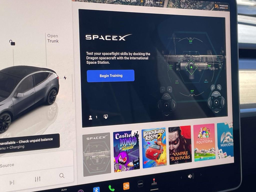 Used 2023 Tesla Model Y Long Range image 28