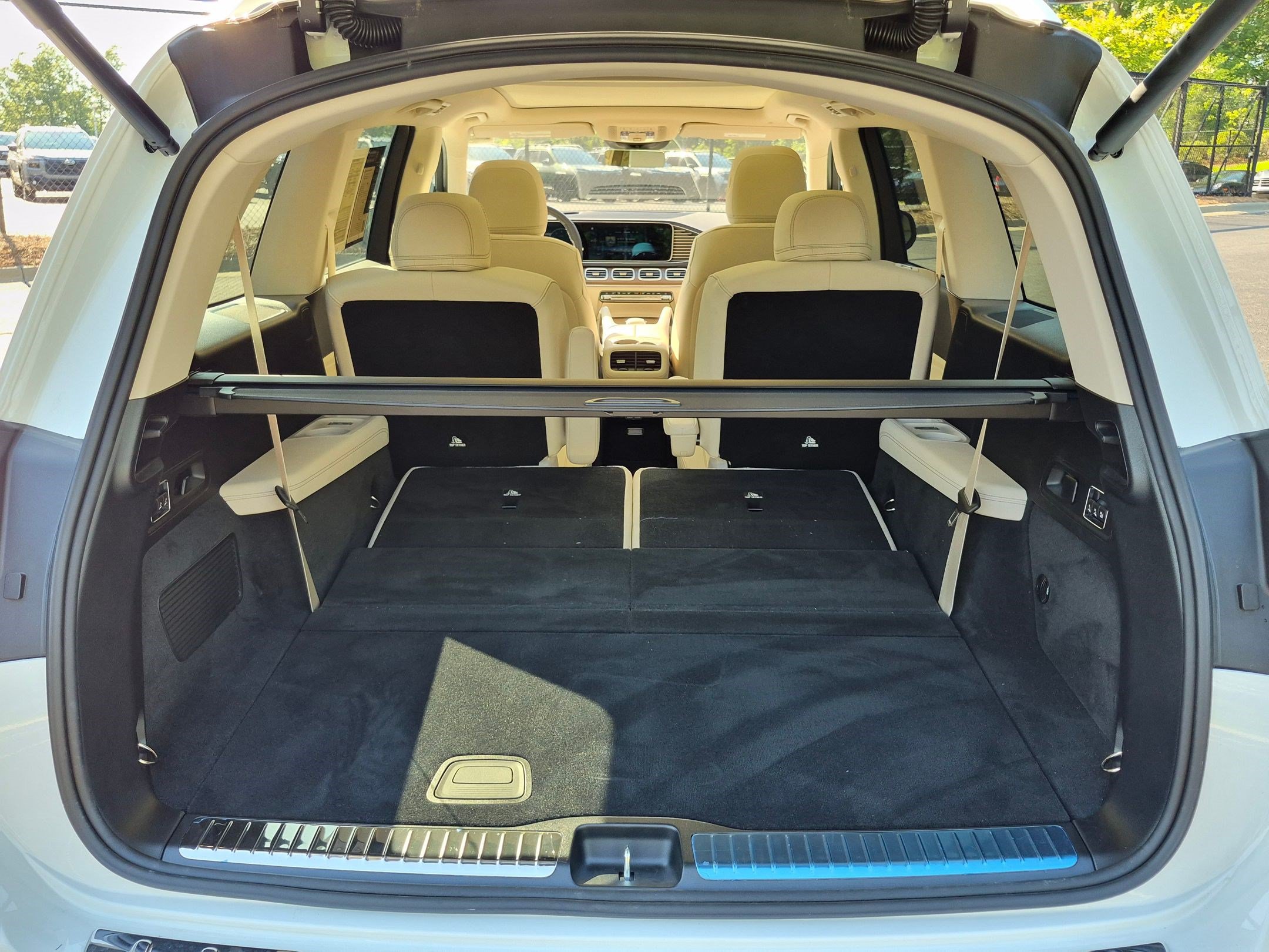 Certified 2025 Mercedes-Benz GLS 450 4MATIC image 35